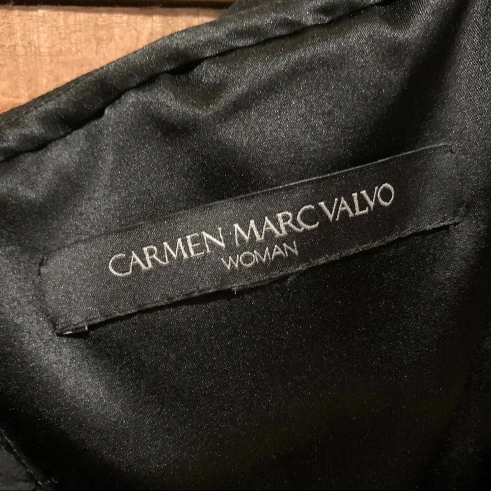 Carmen Marc Valvo Black Formal Knee Length Spaghetti Strap Gown - Plus Size - Picture 4 of 12